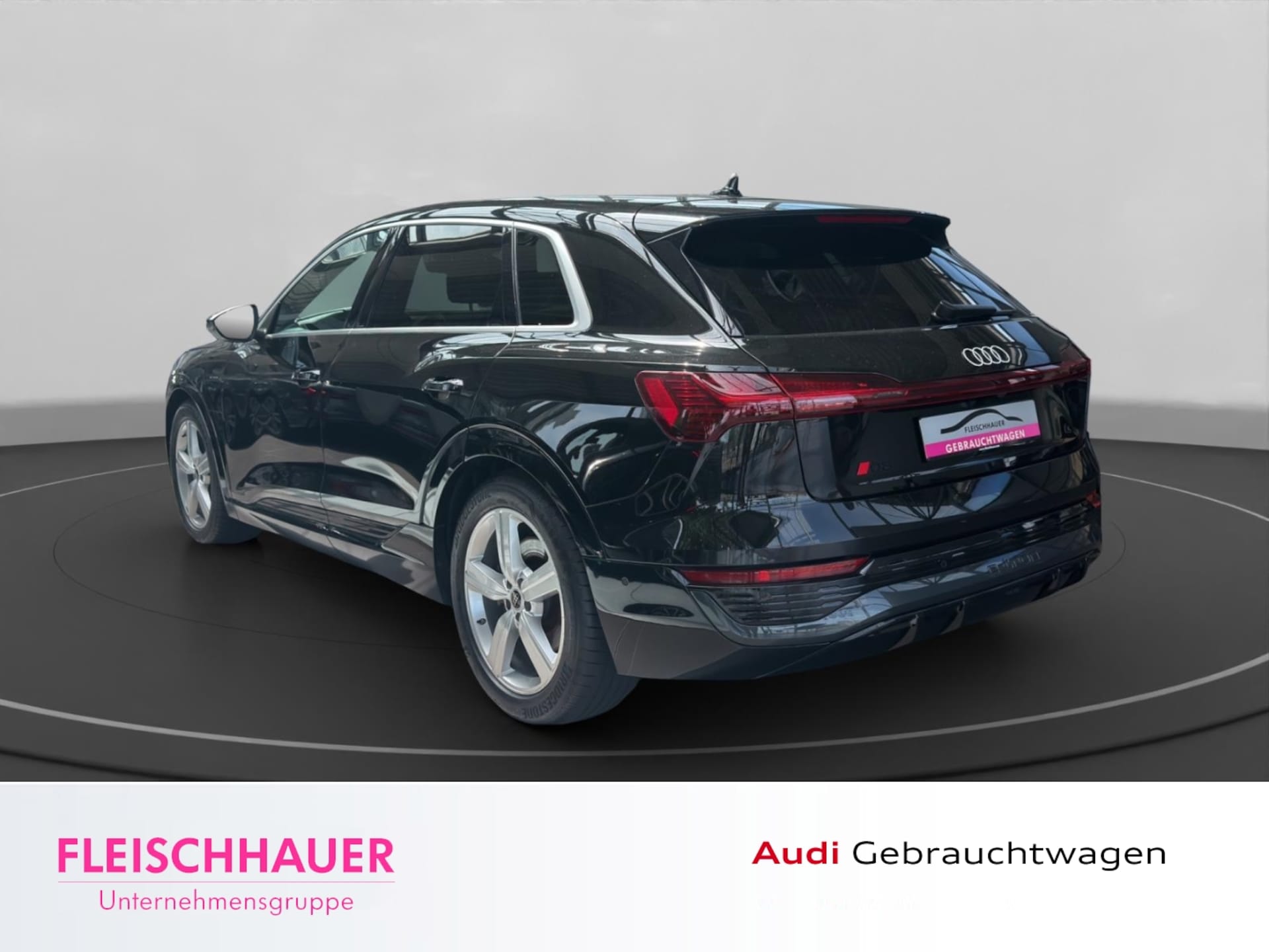 Audi Q8 e-tron S line