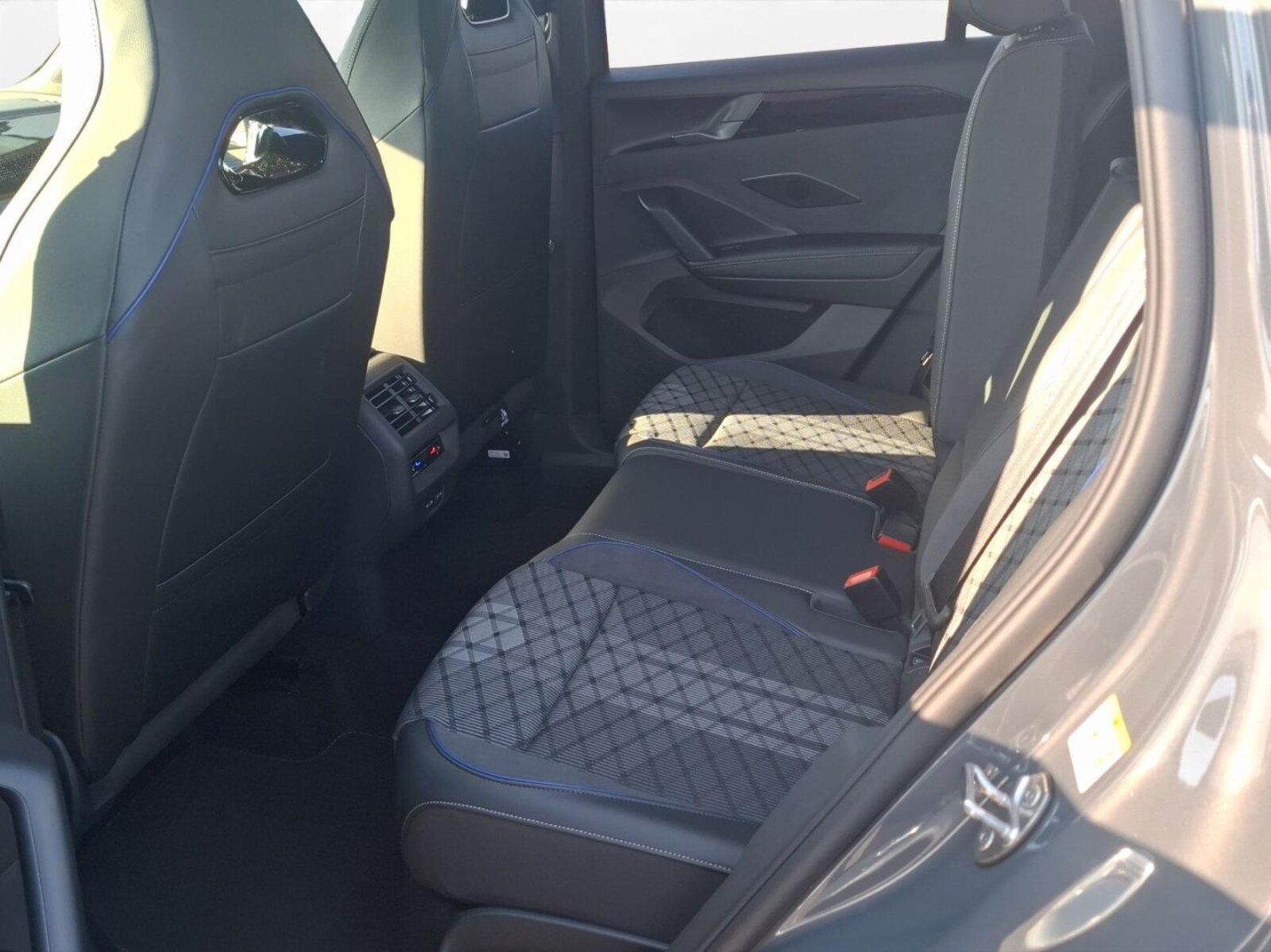 Volkswagen Tiguan – Bild 3
