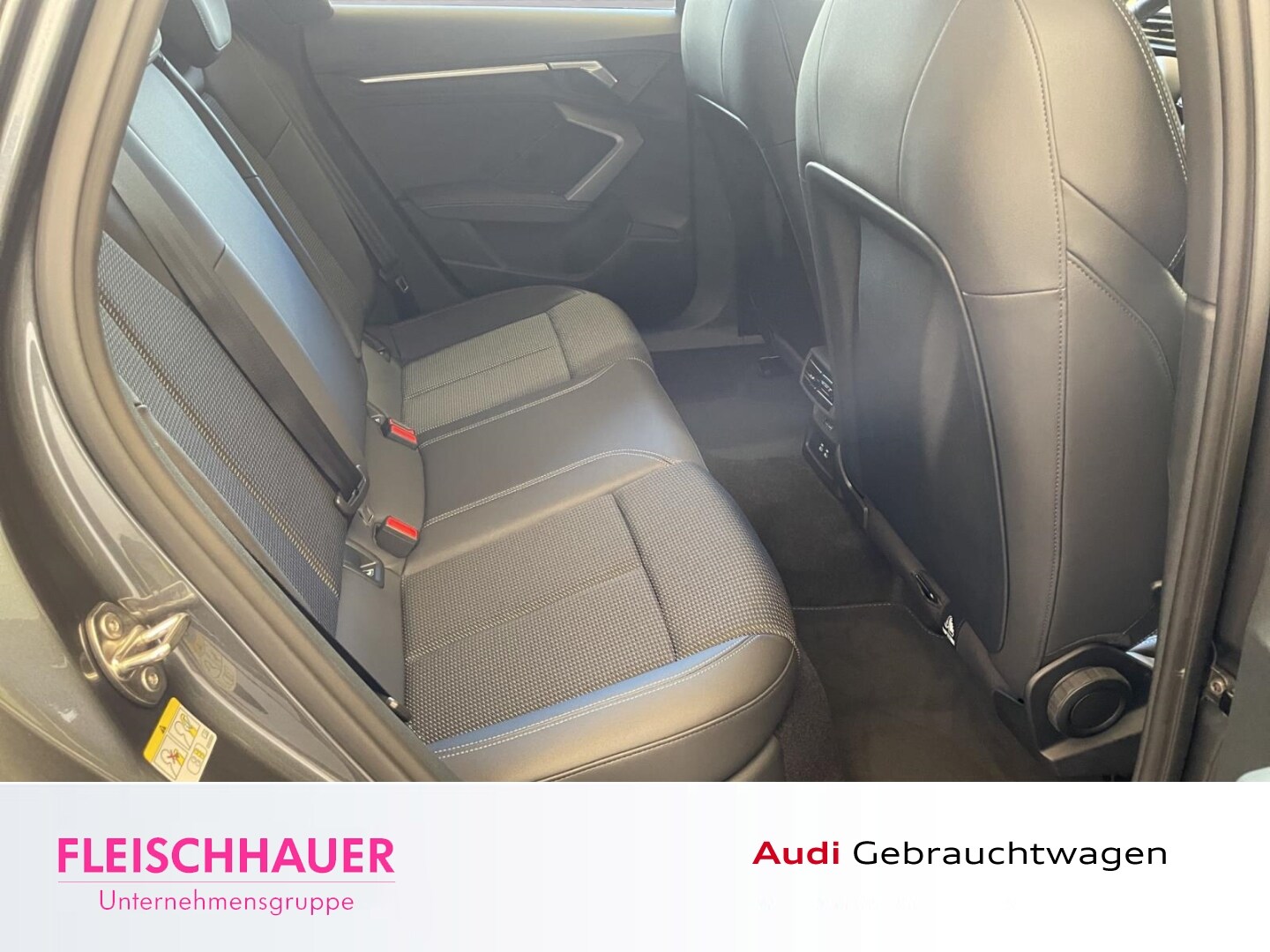 Bild über Audi A3 Sportback TFSI 110 kW S tronic - für weitere Informationen kontaktieren Sie den Audi Partner