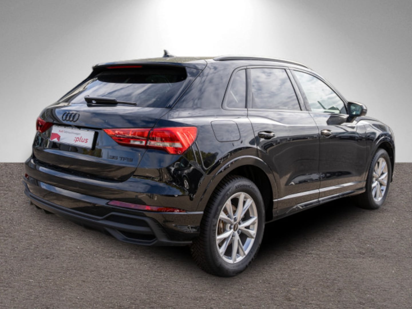 Bild über Audi Q3 S line 35 TFSI S tronic - für weitere Informationen kontaktieren Sie den Audi Partner