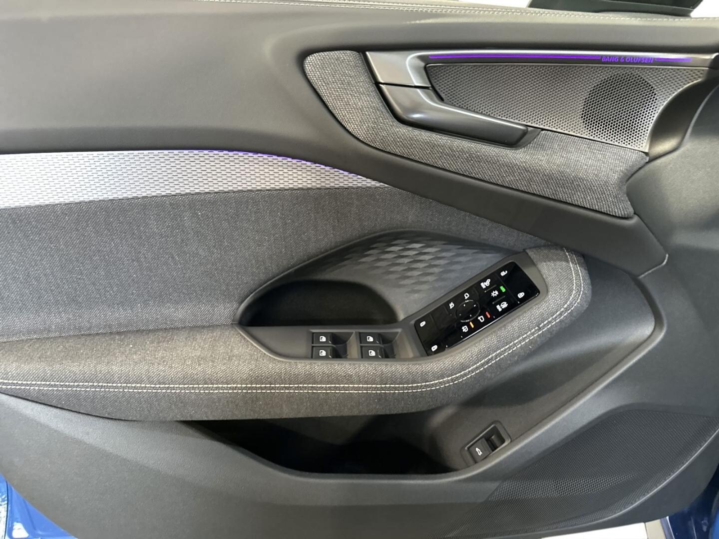 Bild über Audi A5 Avant TDI quattro 150 kW S tronic - für weitere Informationen kontaktieren Sie den Audi Partner