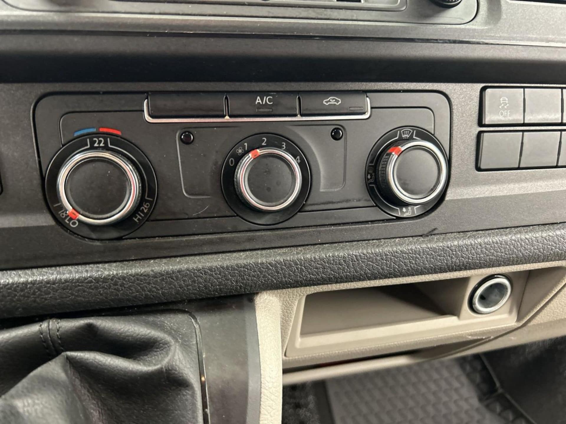 Volkswagen T6 Transporter Kasten kurzer Radstand