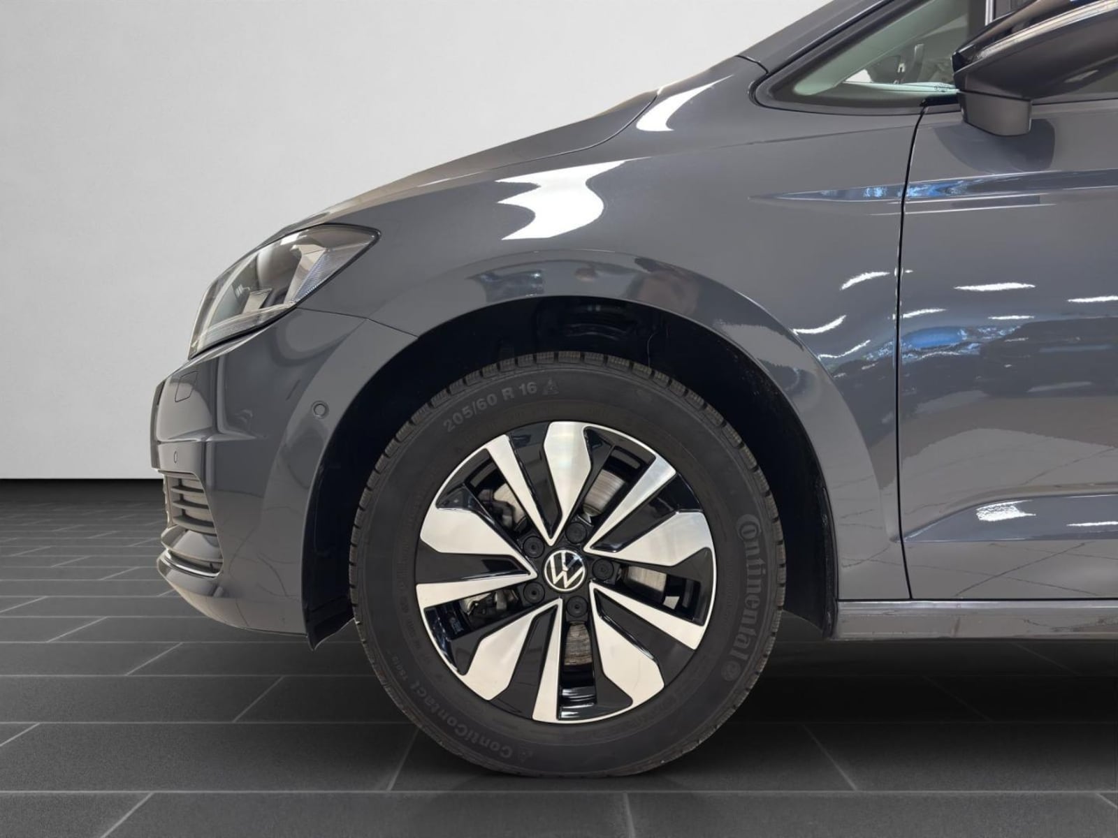 Volkswagen Touran – Bild 8