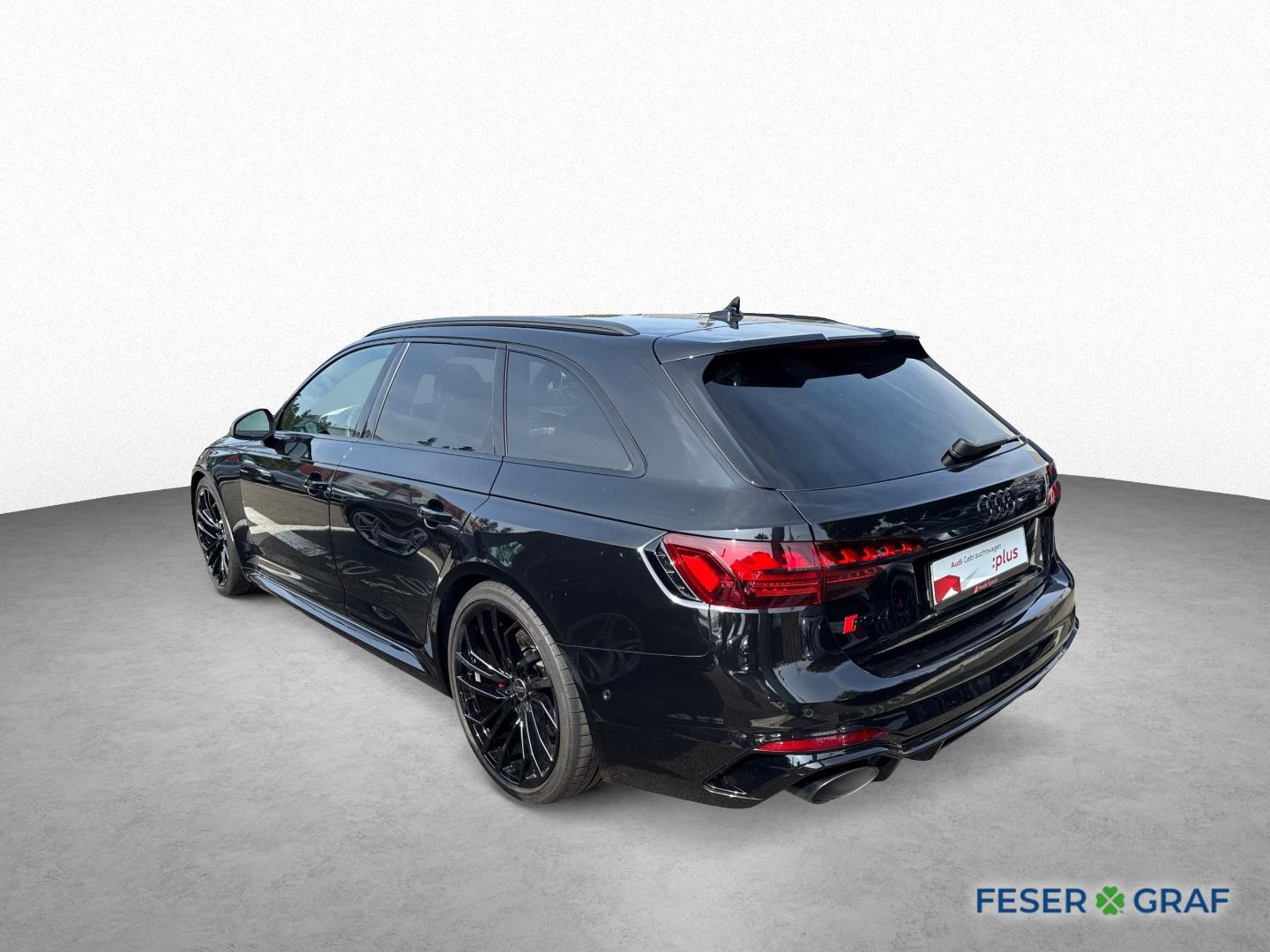 Image about Audi RS 4 Avant TFSI quattro tiptronic