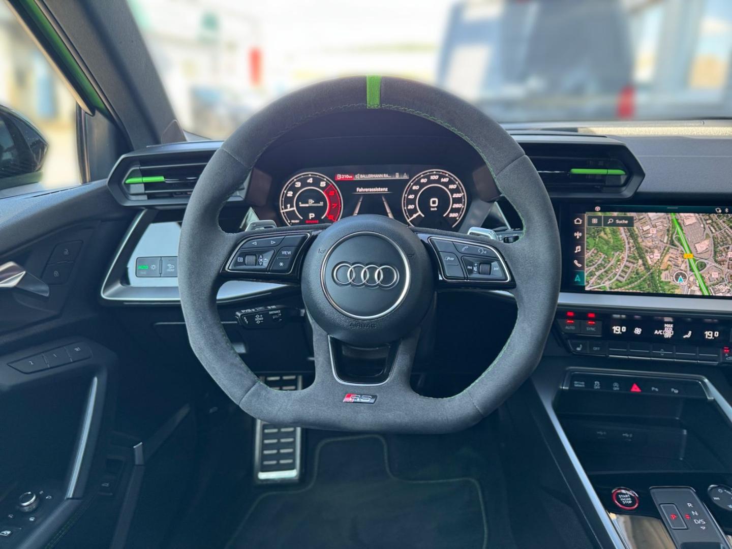 Image about Audi RS 3 Limousine TFSI quattro S tronic