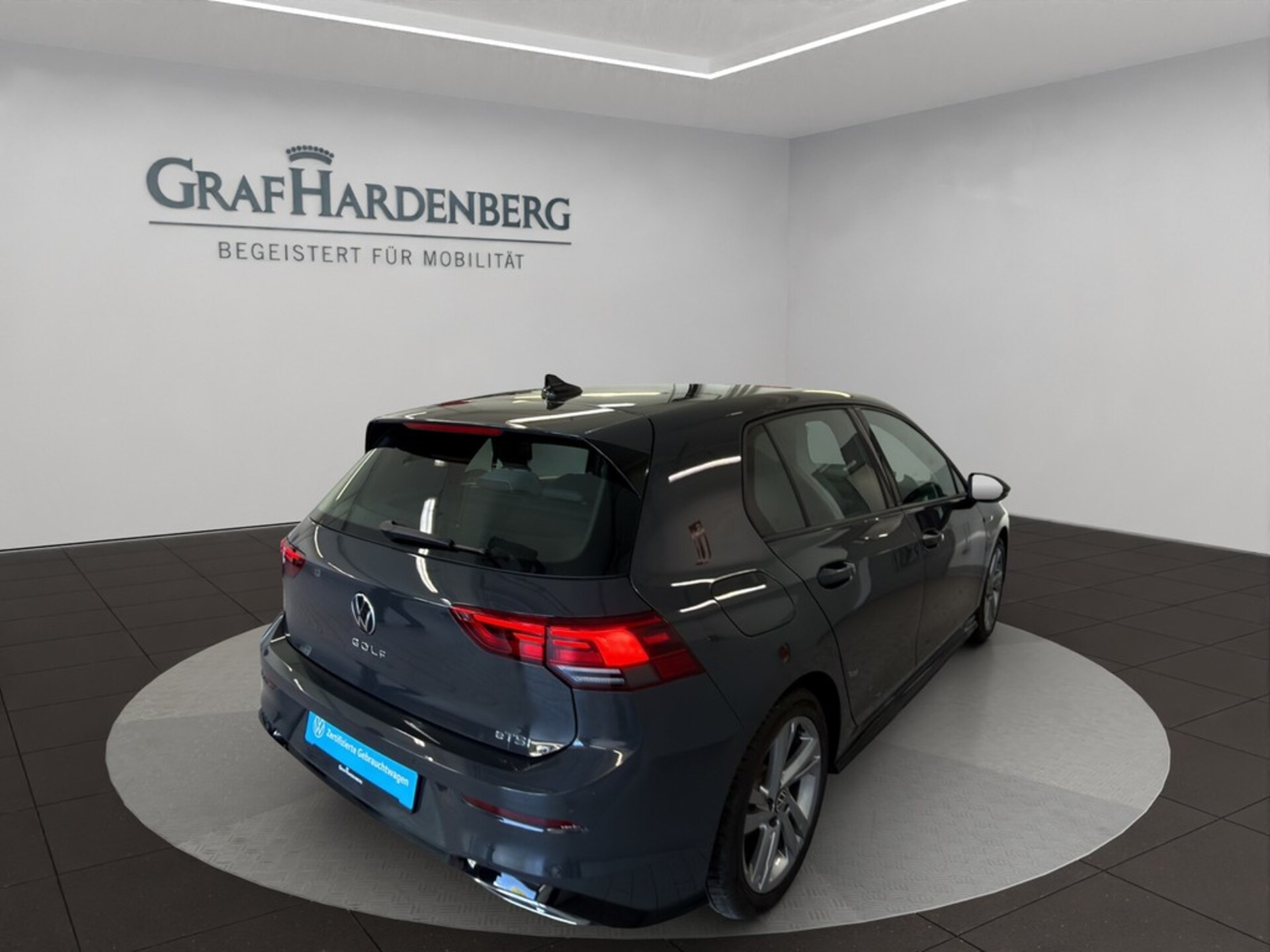 Volkswagen Golf R-Line