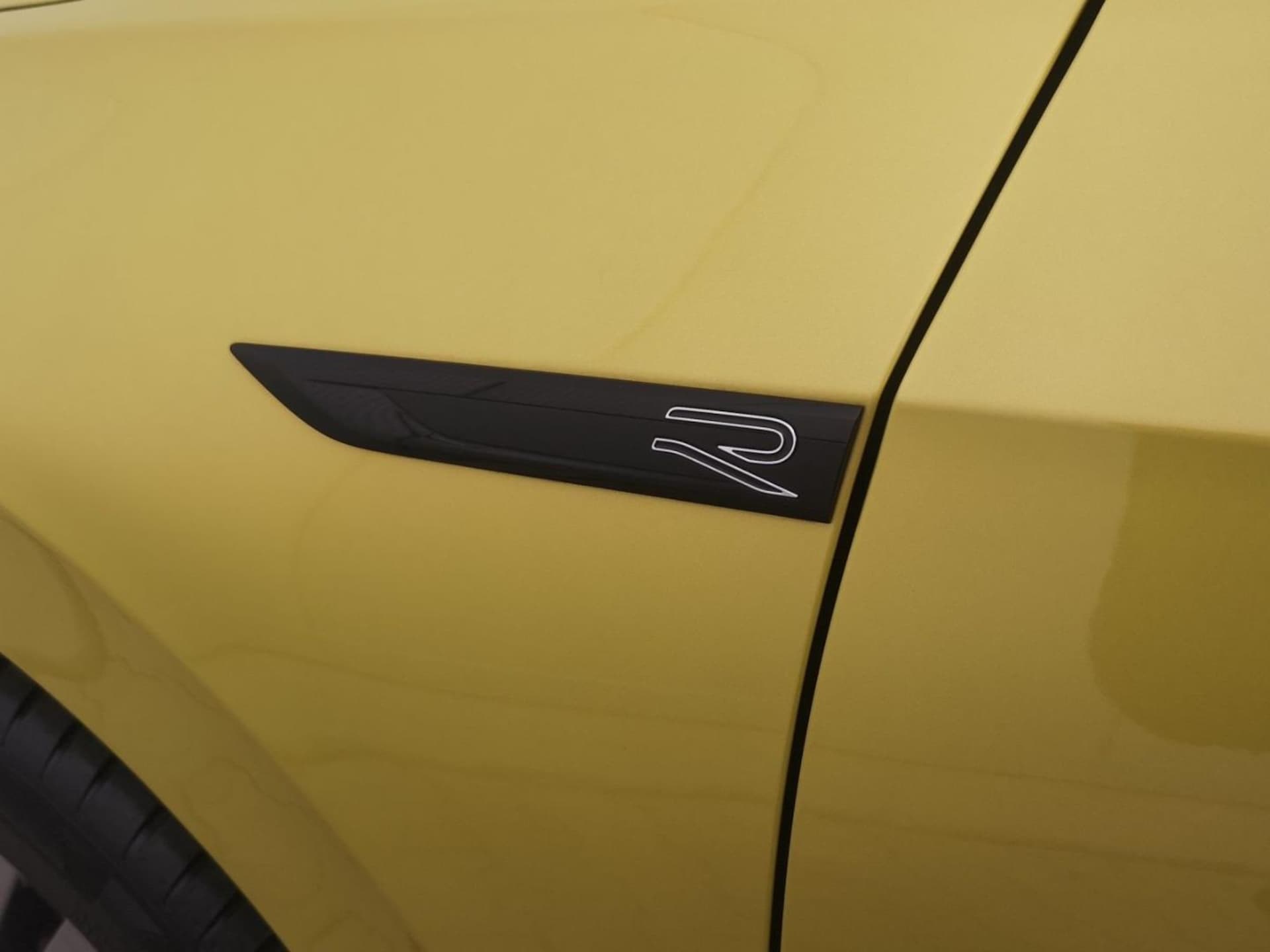 Volkswagen Golf R-Line