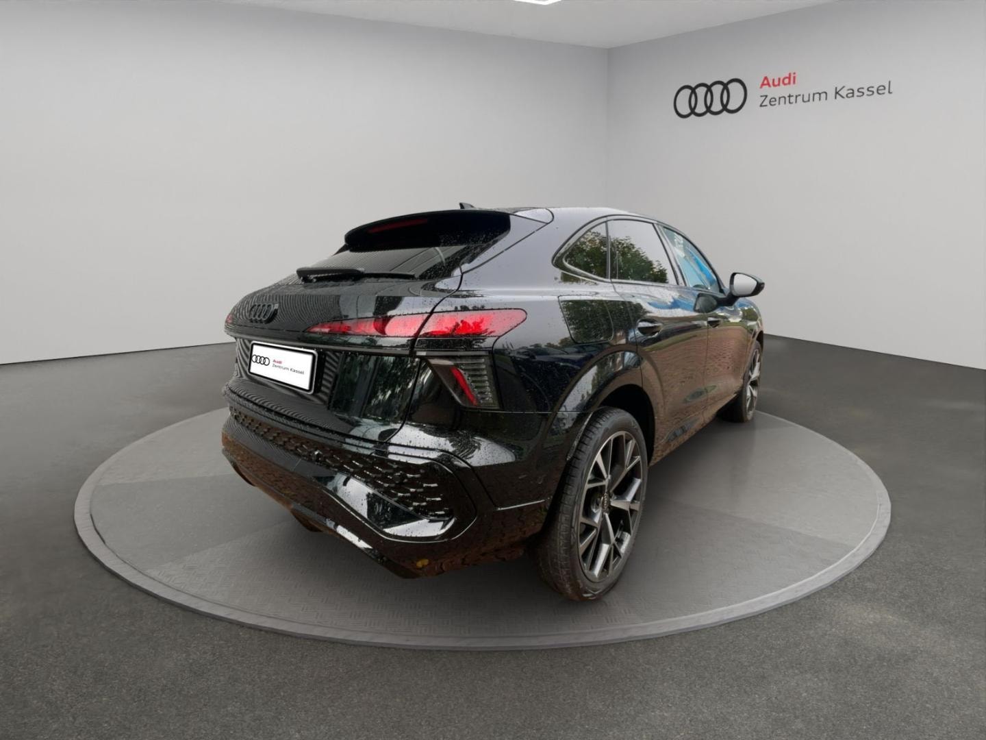 Bild über Audi Q3 Sportback TFSI 110 kW S tronic - für weitere Informationen kontaktieren Sie den Audi Partner