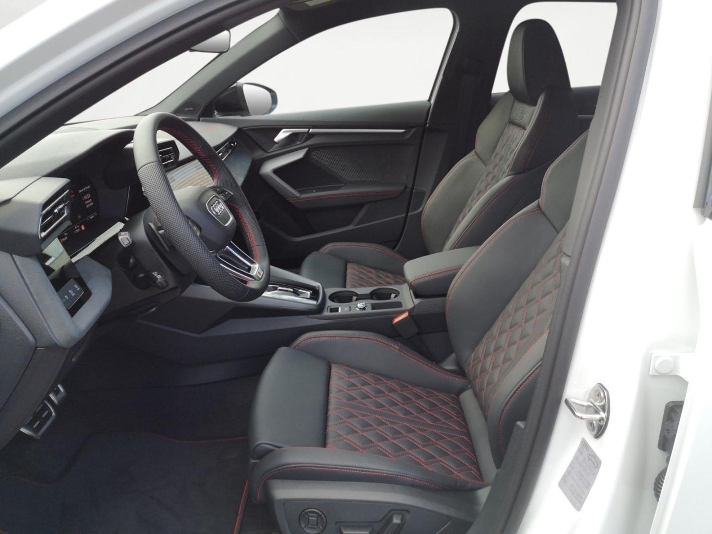Image about Audi S3 Limousine TFSI quattro S tronic