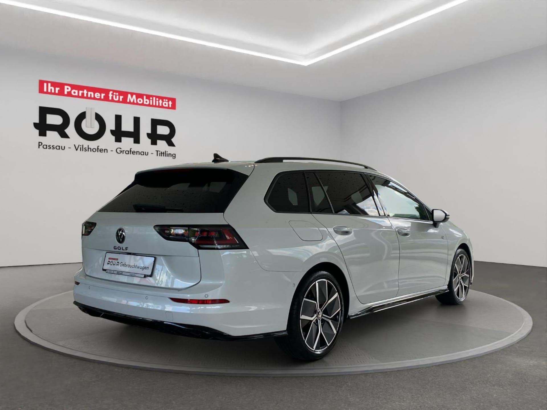 Volkswagen Golf Variant R-Line