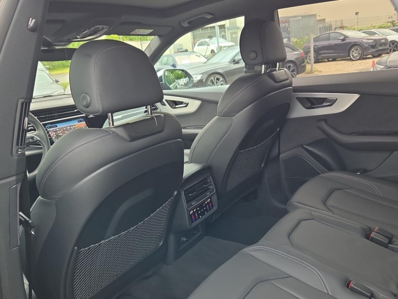 Audi SQ8 – Bild 15