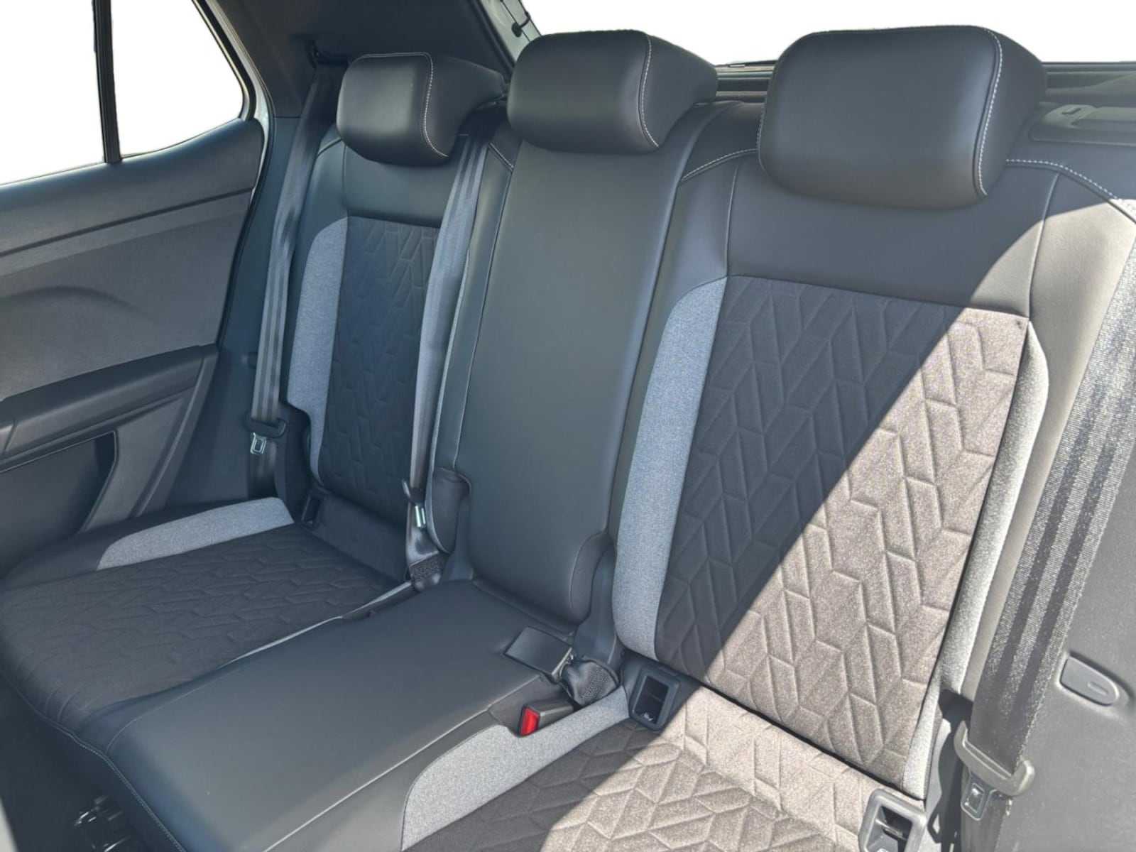 Volkswagen T-Cross – Bild 10