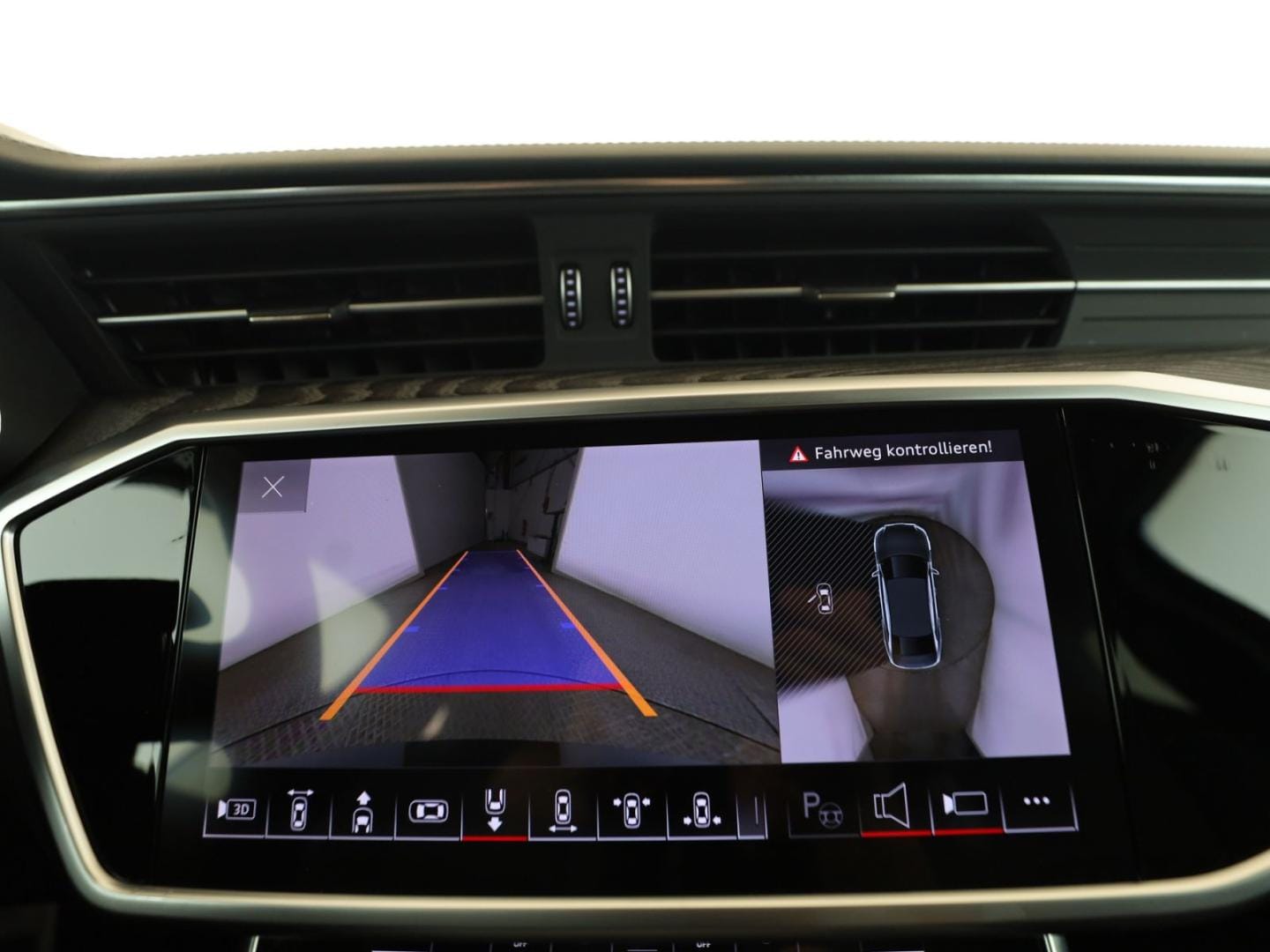 Bild über Audi S6 Limousine TDI quattro tiptronic - für weitere Informationen kontaktieren Sie den Audi Partner