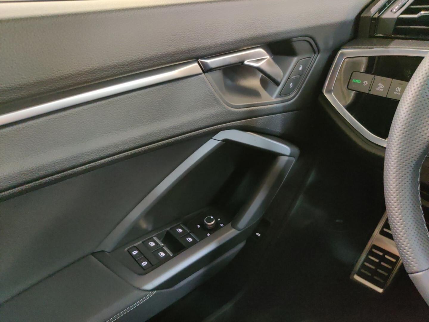 Bild über Audi Q3 advanced 35 TFSI S tronic - für weitere Informationen kontaktieren Sie den Audi Partner