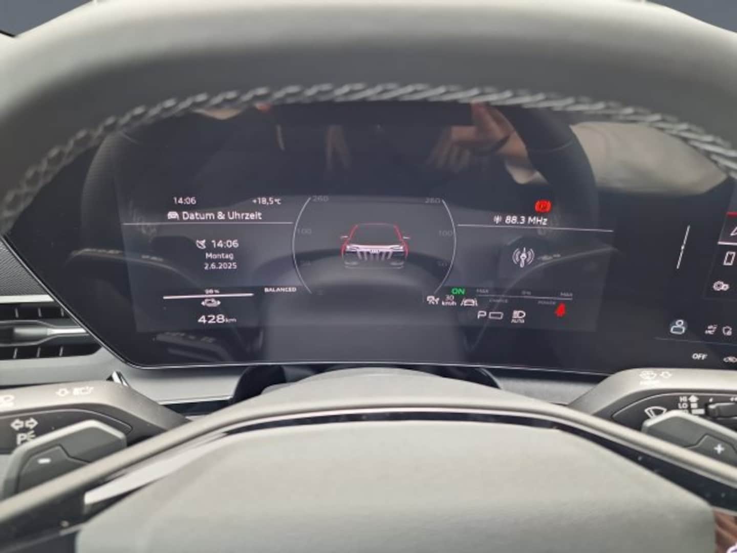 Bild über Audi Q6 Sportback e-tron e-tron quattro - für weitere Informationen kontaktieren Sie den Audi Partner