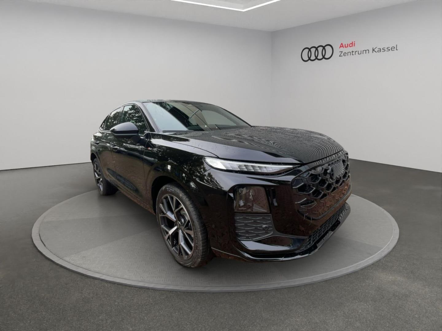 Bild über Audi Q3 Sportback TFSI 110 kW S tronic - für weitere Informationen kontaktieren Sie den Audi Partner