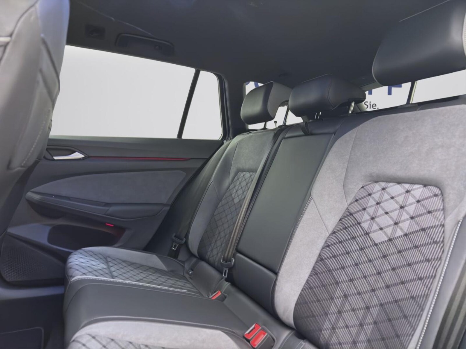 Volkswagen Golf Variant – Bild 16