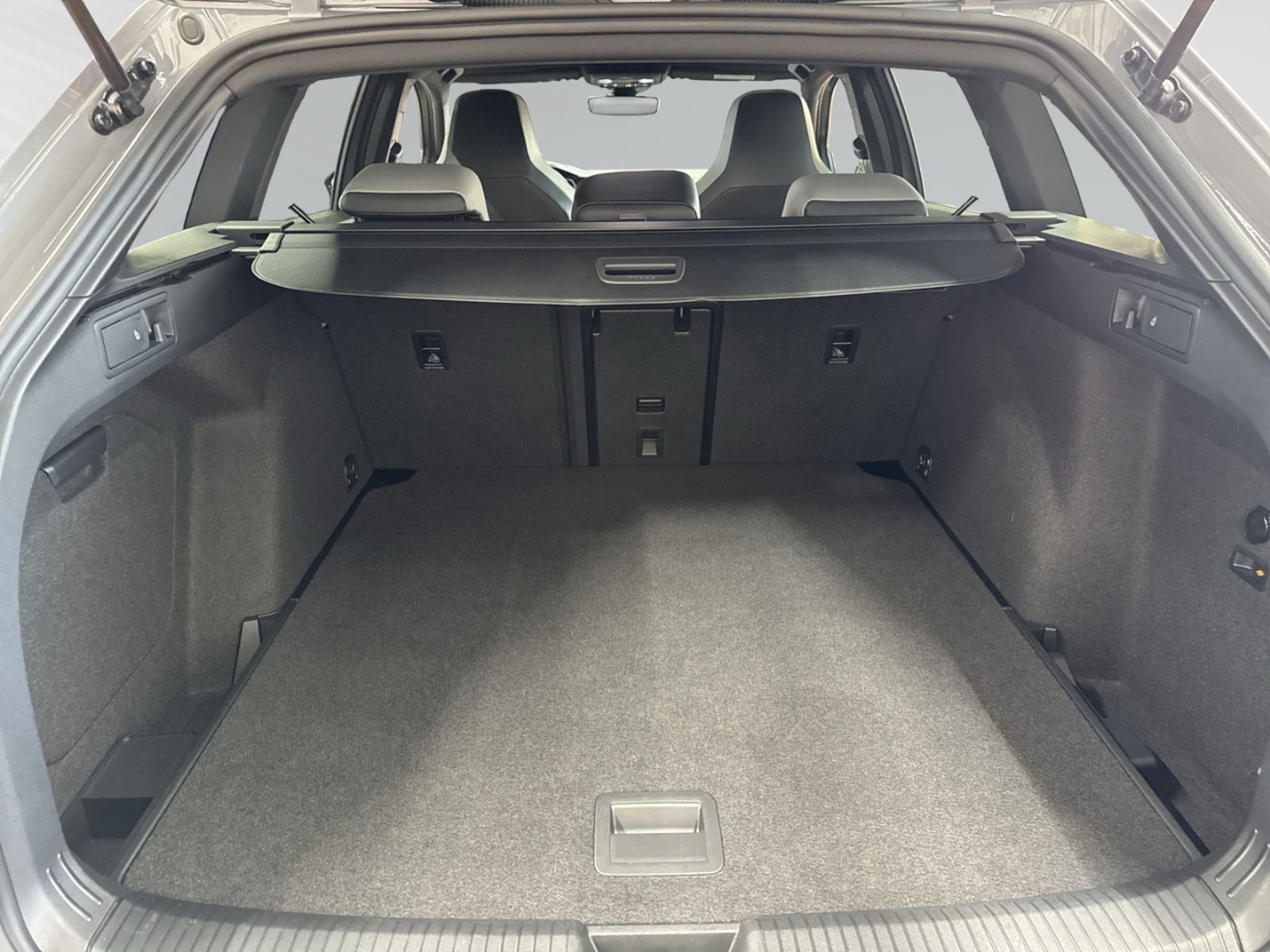 Volkswagen Golf Variant – Bild 8