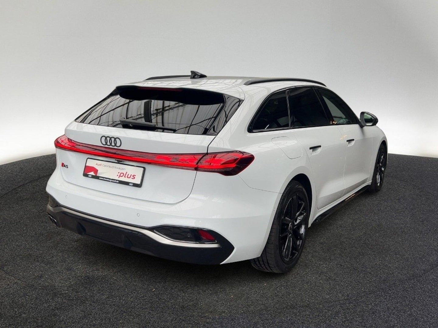 Bild über Audi A5 Avant TDI 150 kW S tronic - für weitere Informationen kontaktieren Sie den Audi Partner