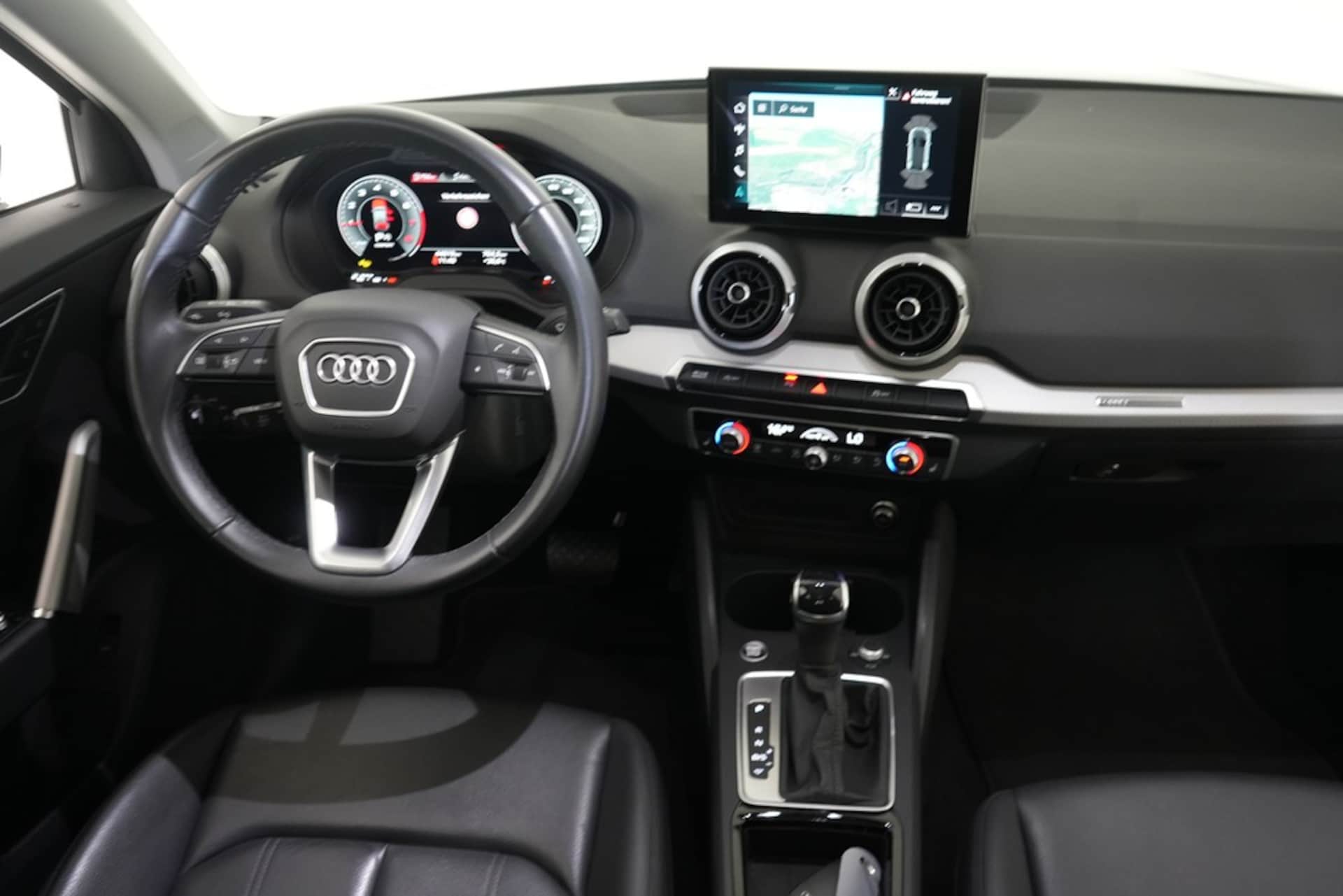Audi Q2 S line