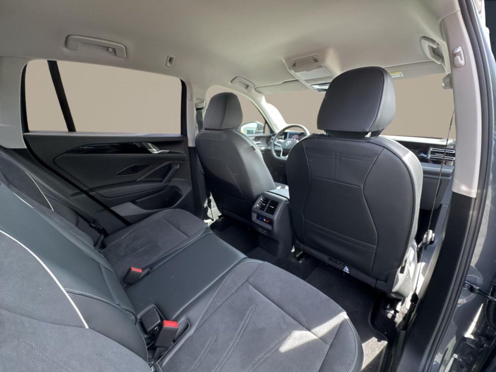 Volkswagen Tiguan – Bild 18