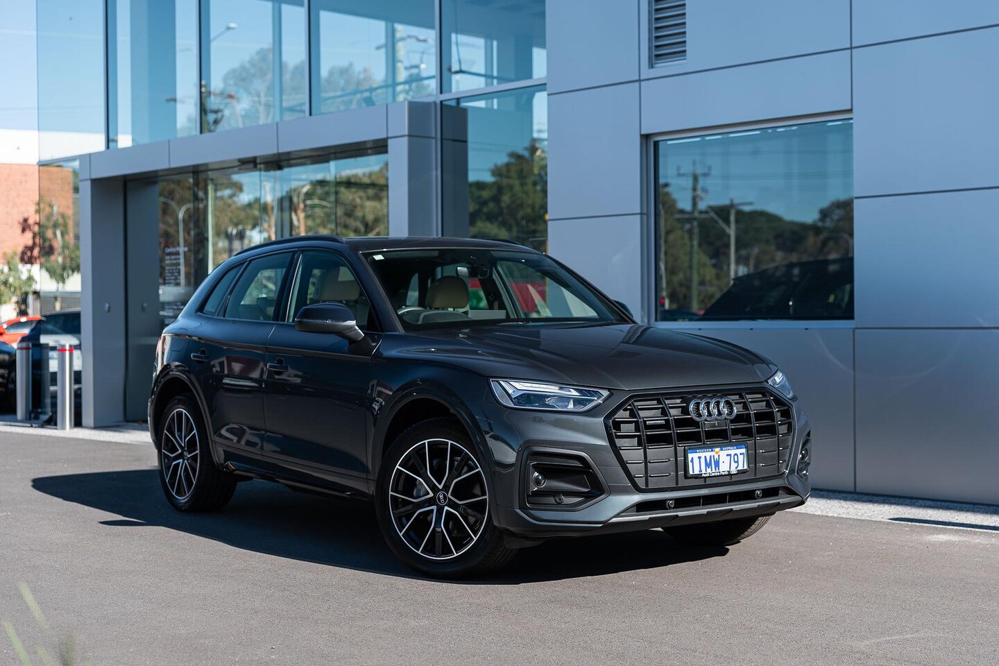 Image about Audi Q5 sport 40 TDI quattro S tronic