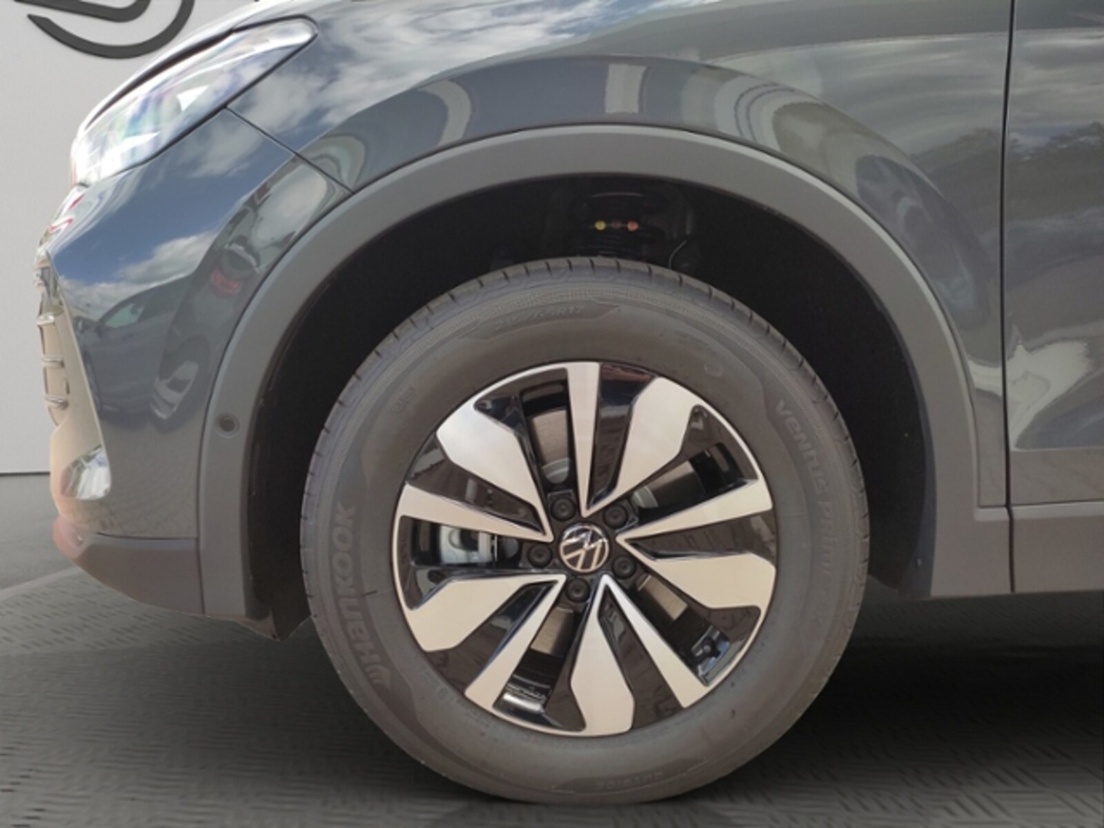Volkswagen Tiguan – Bild 17