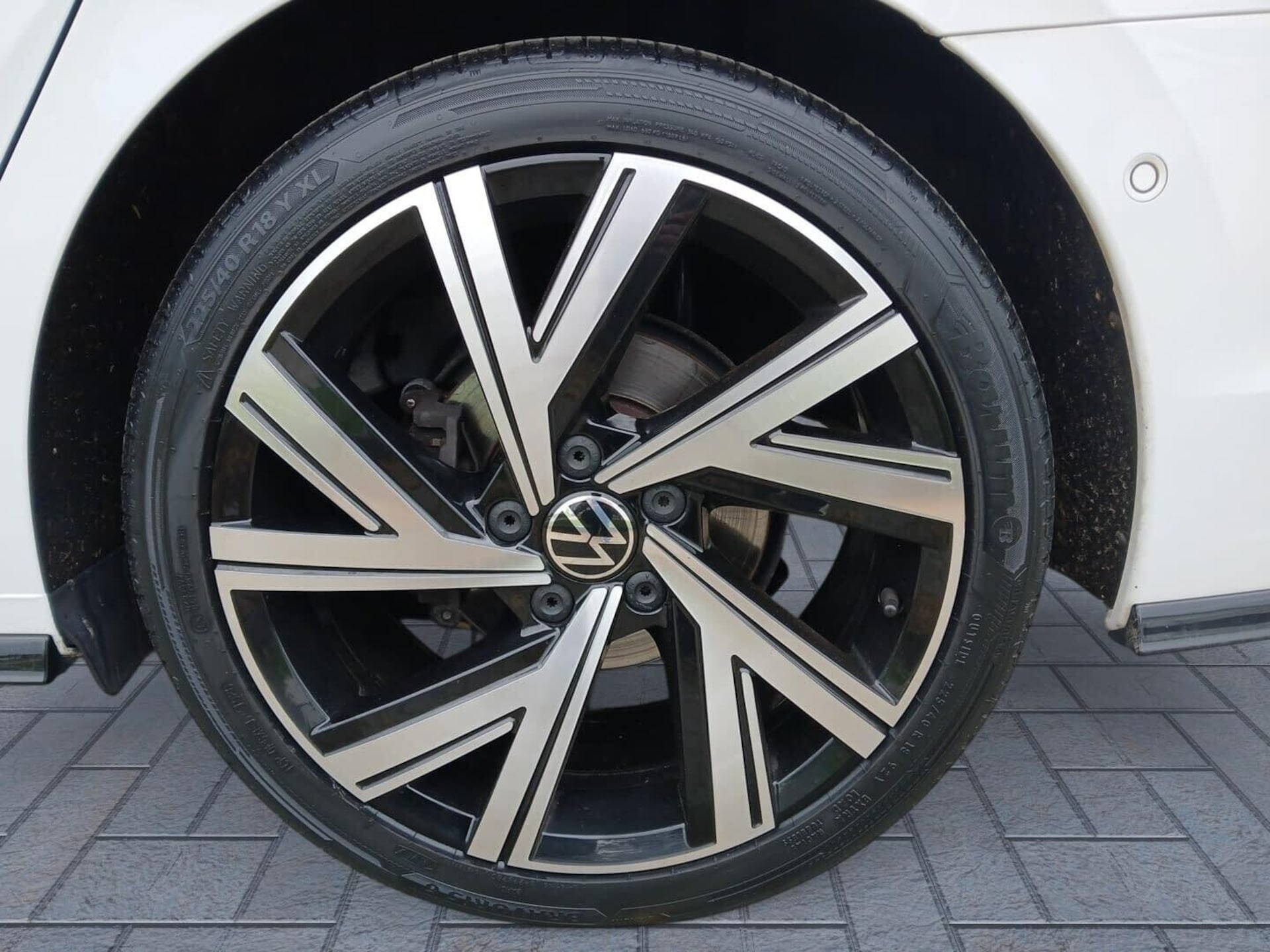 Volkswagen Golf Variant R-Line