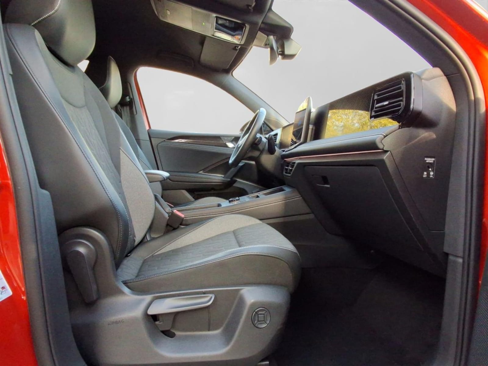 Volkswagen Tiguan – Bild 12