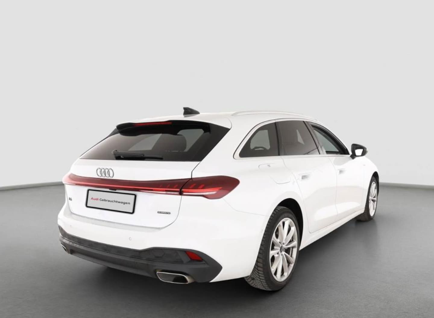 Bild über Audi A5 Avant e-hybrid e-hybrid quattro 220 kW S tronic - für weitere Informationen kontaktieren Sie den Audi Partner