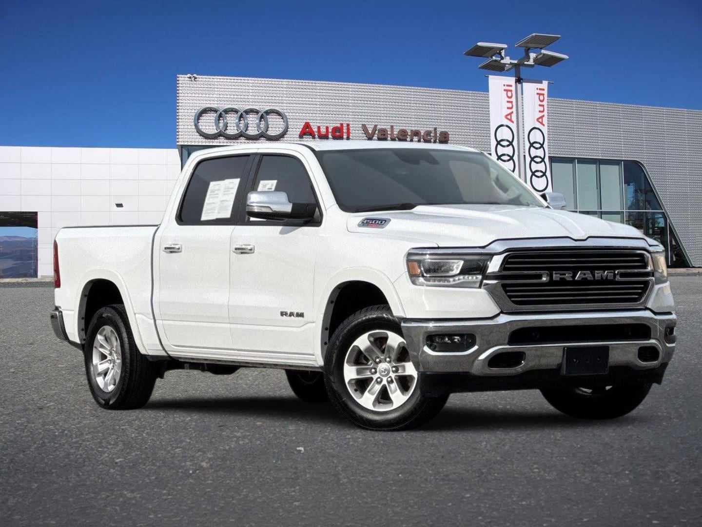 2022 RAM 1500 Laramie 4x4 Crew Cab 5'7's photo