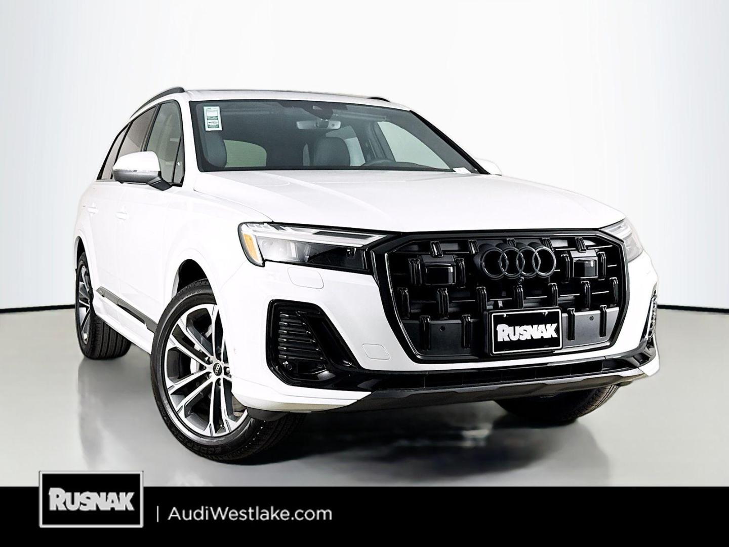 2026 Audi Q7 45 Premium quattro Tiptronic's photo