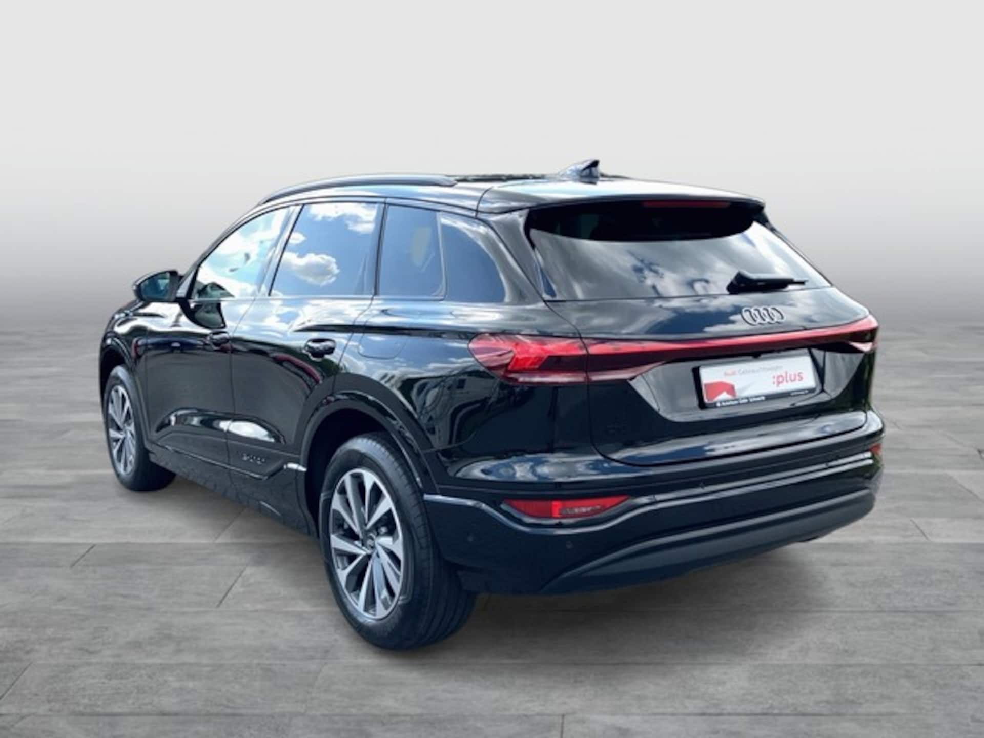 Audi Q6 SUV e-tron