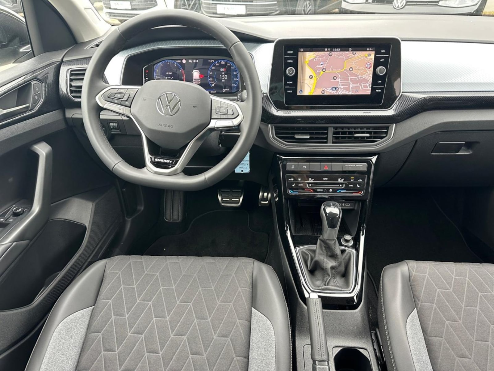 Volkswagen T-Cross – Bild 12