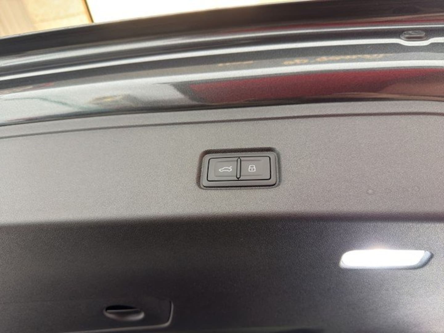 Bild über Audi Q7 SUV TDI quattro 220 kW tiptronic - für weitere Informationen kontaktieren Sie den Audi Partner