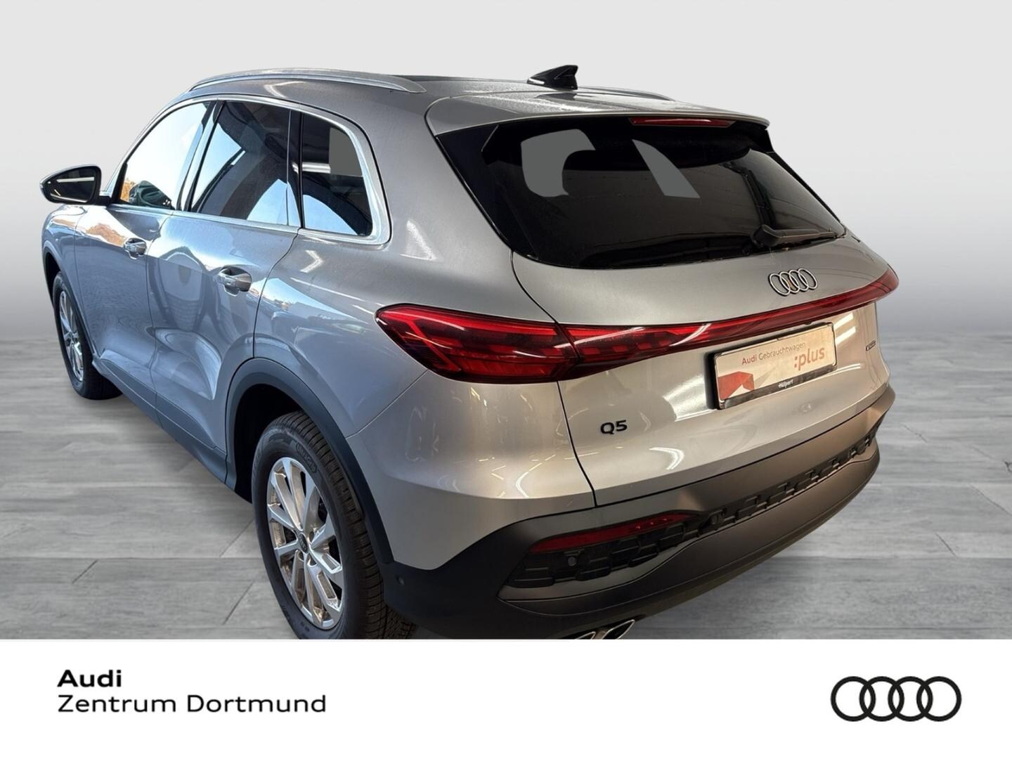 Bild über Audi Q5 SUV TDI quattro 150 kW S tronic - für weitere Informationen kontaktieren Sie den Audi Partner