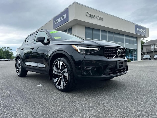 2023 Volvo XC40