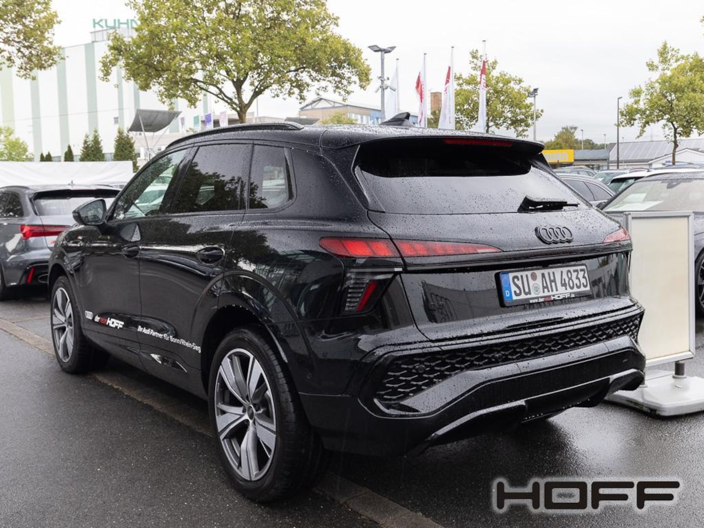 Bild über Audi Q3 SUV TFSI 110 kW S tronic - für weitere Informationen kontaktieren Sie den Audi Partner