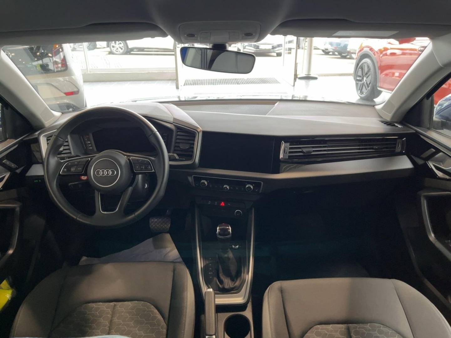 Bild über Audi A1 Sportback advanced 30 TFSI S tronic - für weitere Informationen kontaktieren Sie den Audi Partner