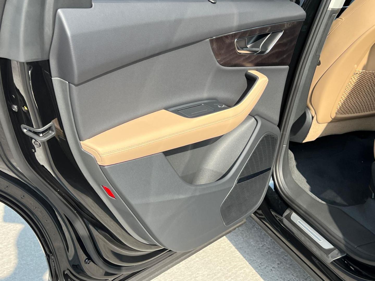 2025 Audi Q7 Premium Plus - Photo 15