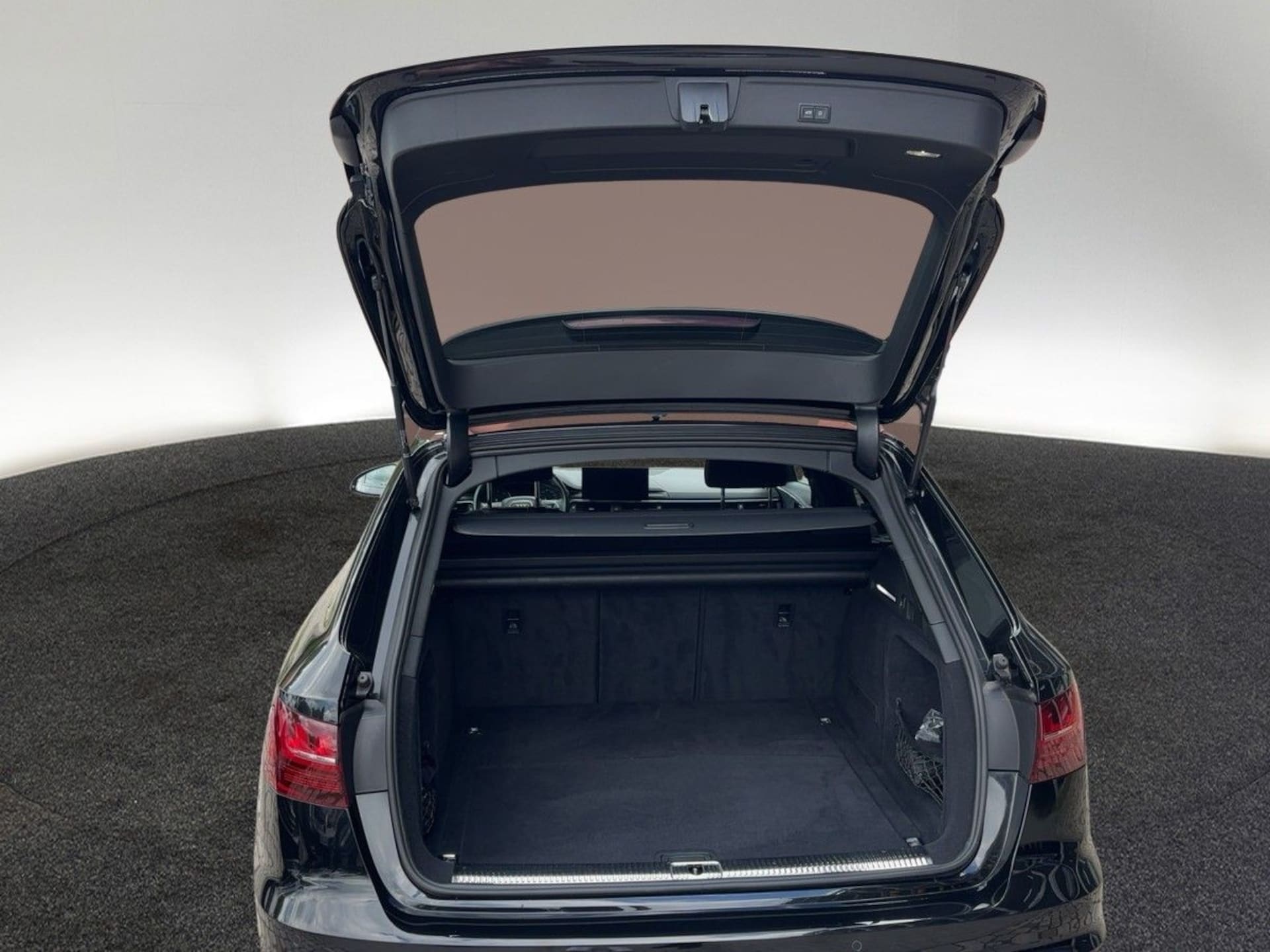 Audi A4 Avant Advanced
