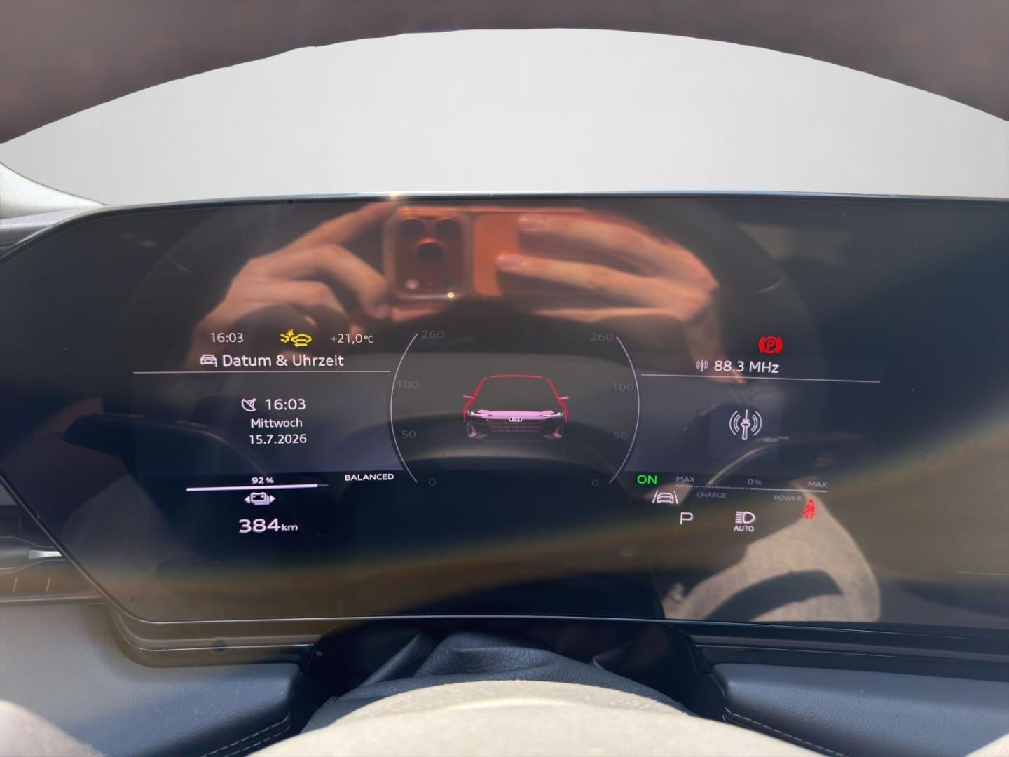 Bild über Audi A6 Sportback e-tron e-tron performance - für weitere Informationen kontaktieren Sie den Audi Partner