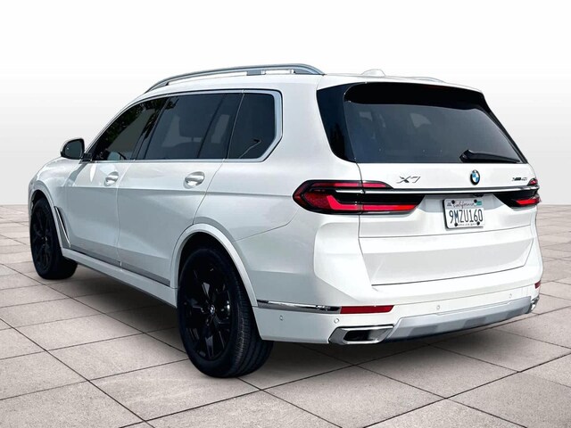 2025 BMW X7