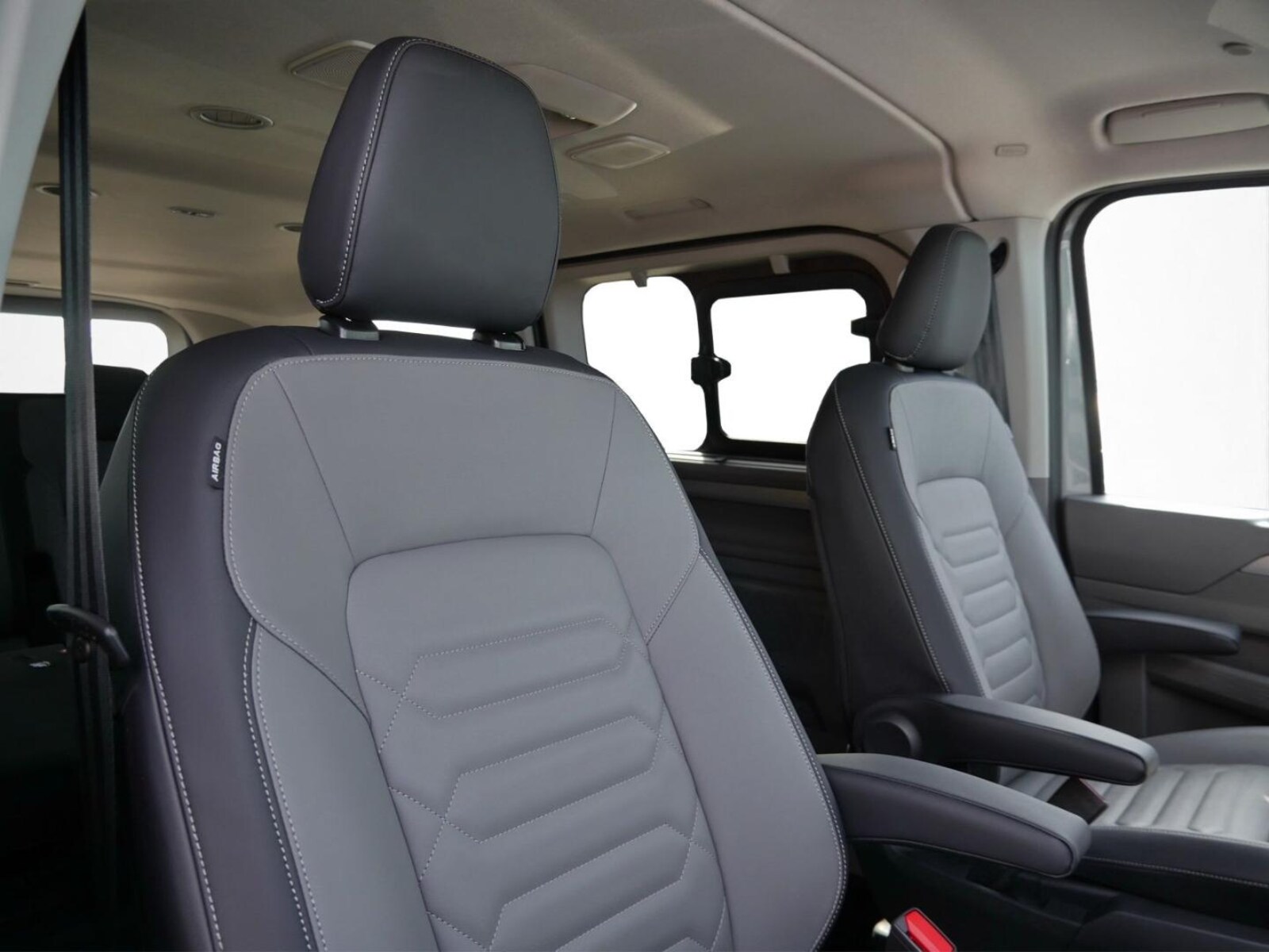 Volkswagen e-Caravelle Langer Radstand – Bild 10