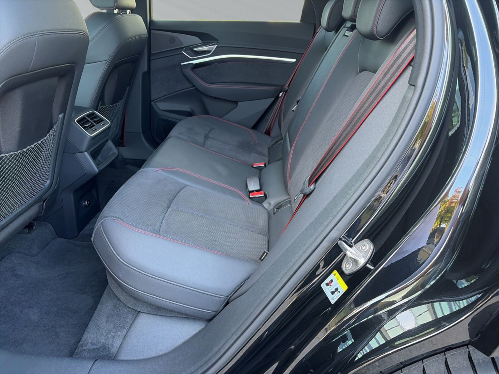 Audi Q8 e-tron – Bild 12