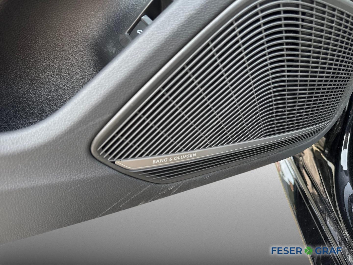 Image about Audi RS 4 Avant TFSI quattro tiptronic