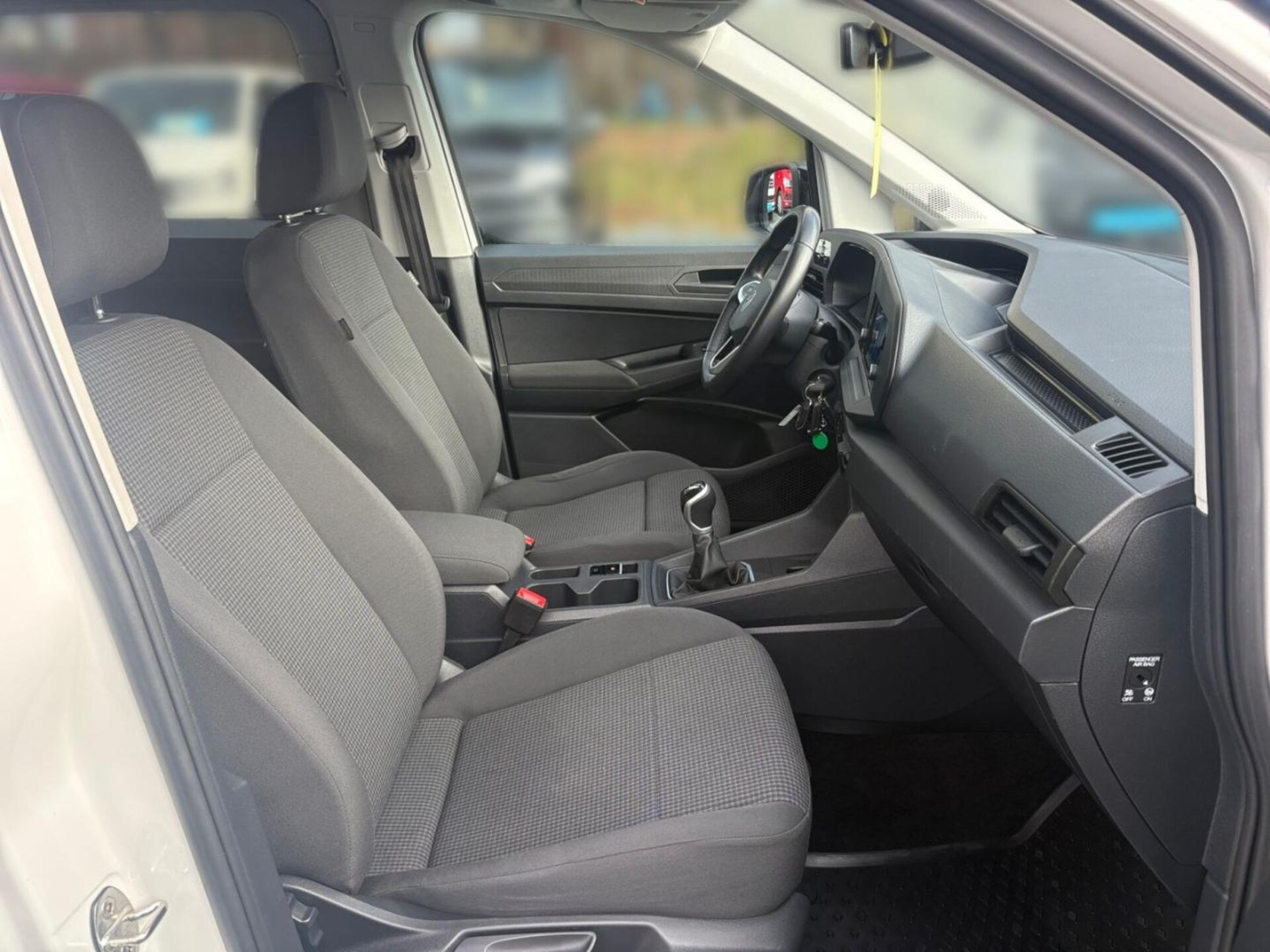 Volkswagen Caddy Maxi Basis-Modell