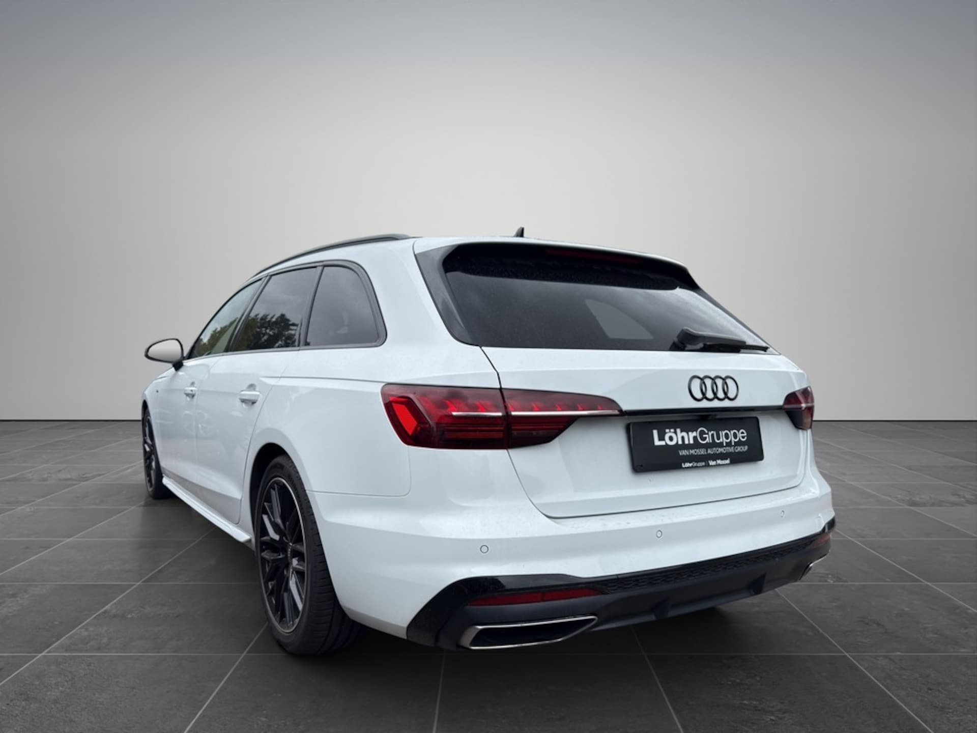 Audi A4 Avant S line