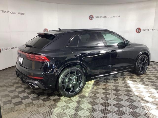 2026 Audi RS Q8 SUV performance