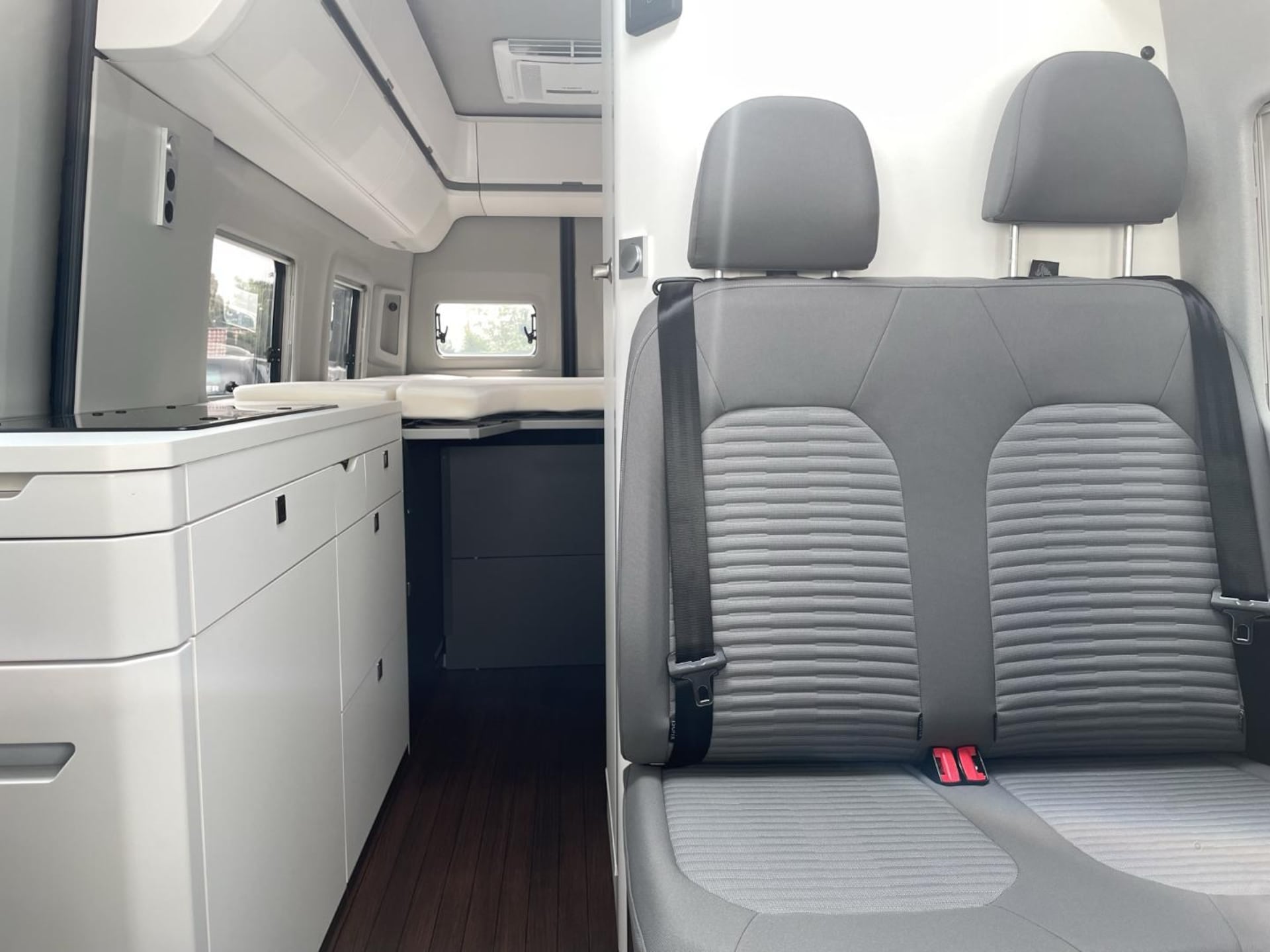 Volkswagen Grand California 680